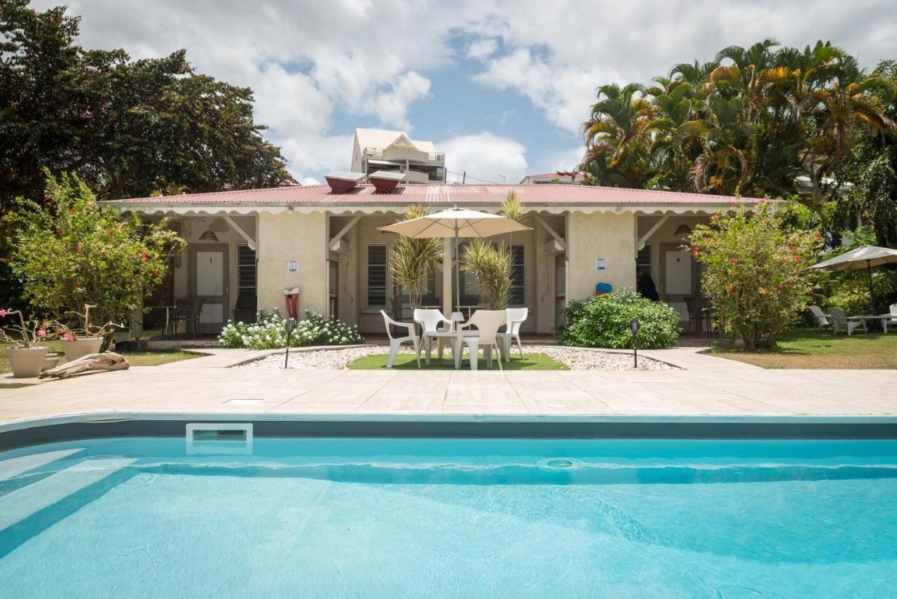 Hotel Les Bananiers Le Gosier  Kültér fotó