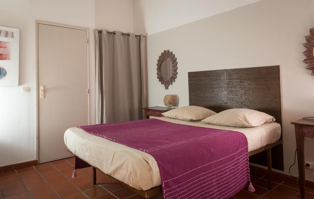 Hotel Les Bananiers Le Gosier  Kültér fotó
