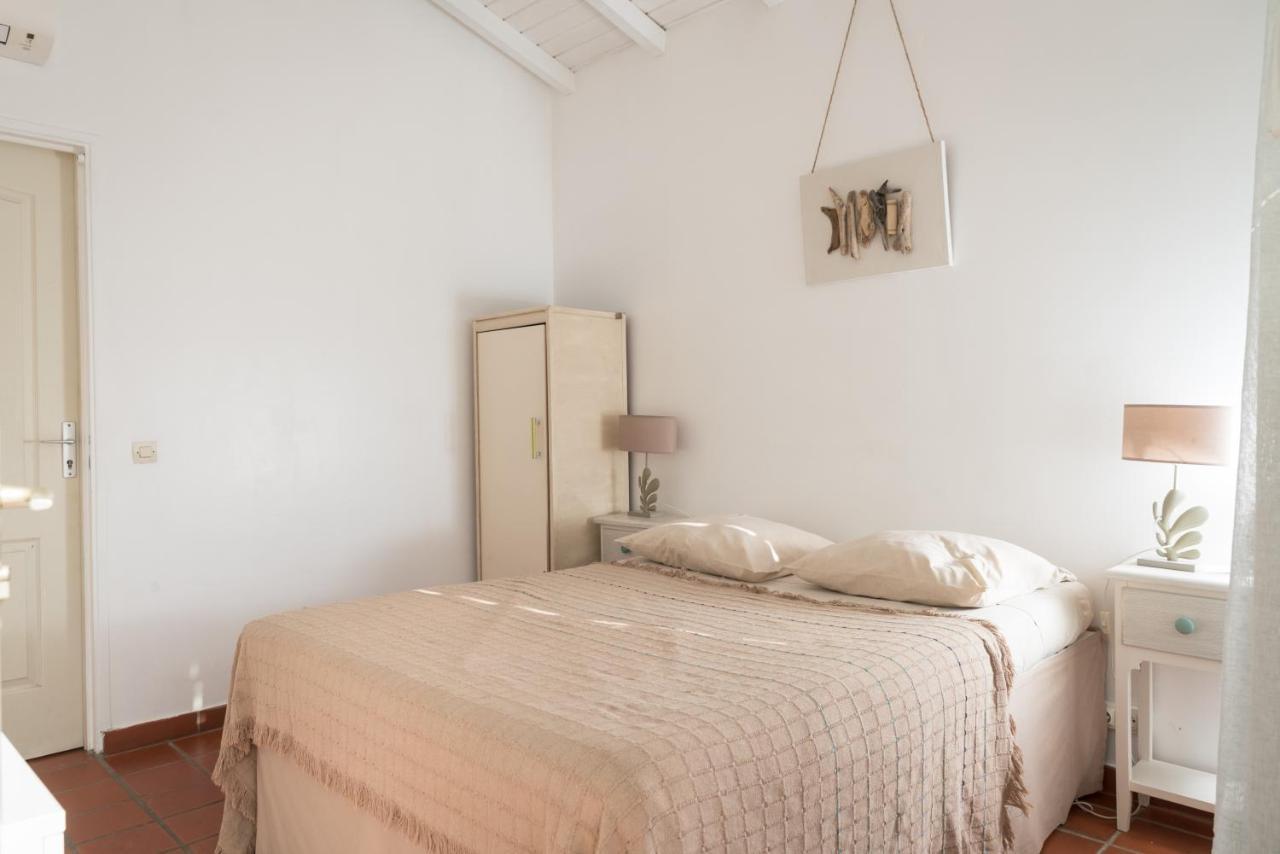 Hotel Les Bananiers Le Gosier  Kültér fotó