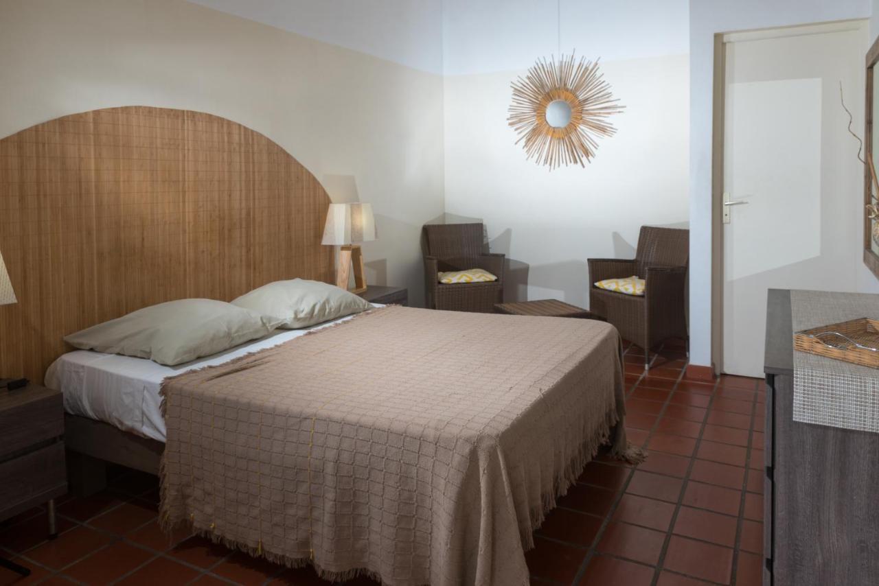 Hotel Les Bananiers Le Gosier  Kültér fotó