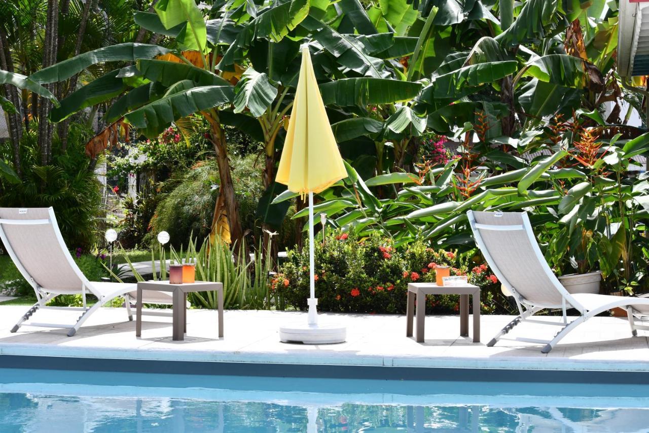 Hotel Les Bananiers Le Gosier  Kültér fotó